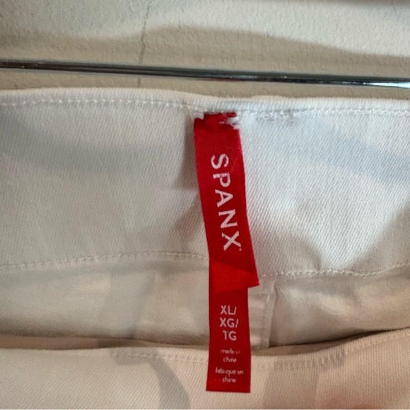 SPANX Sz XL High Rise Pull On Denim Stretchy Flare Slim Bootcut Style Jeans - Picture 4 of 9